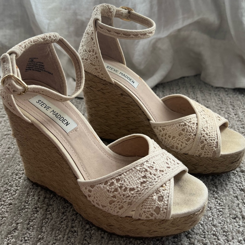 Steve Madden woven wedges with floral detailing